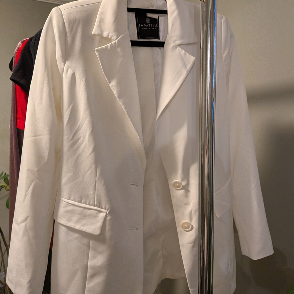 Bagatelle Women's White Blazer S